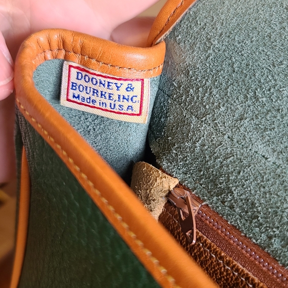 Vintage Dooney & Bourke - Picture 4 of 15